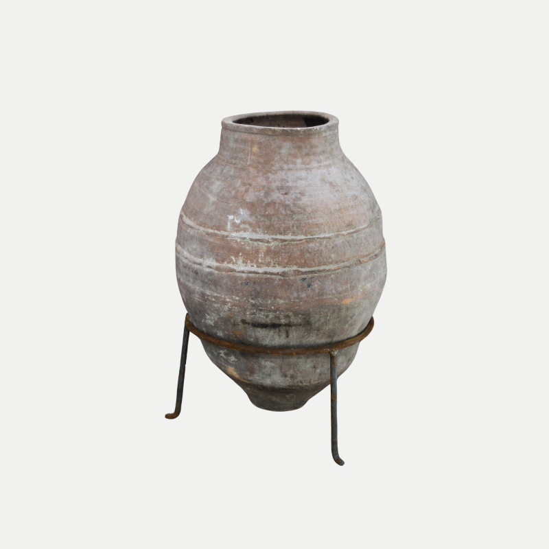 Belted Pot 12