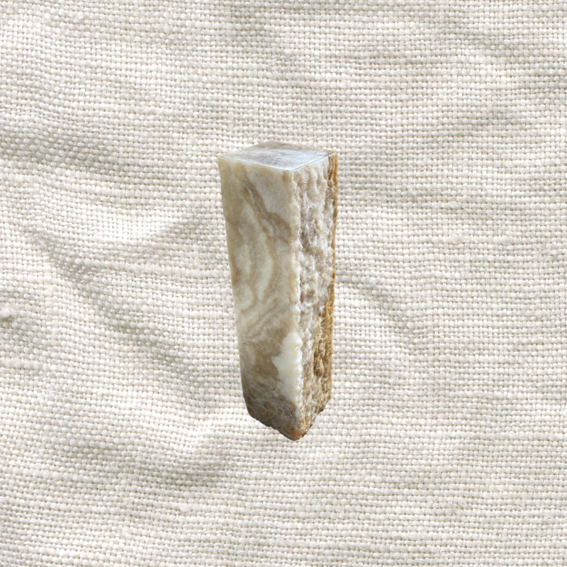 Honey Onyx Plinth