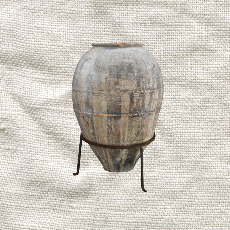 Belted Pot 15