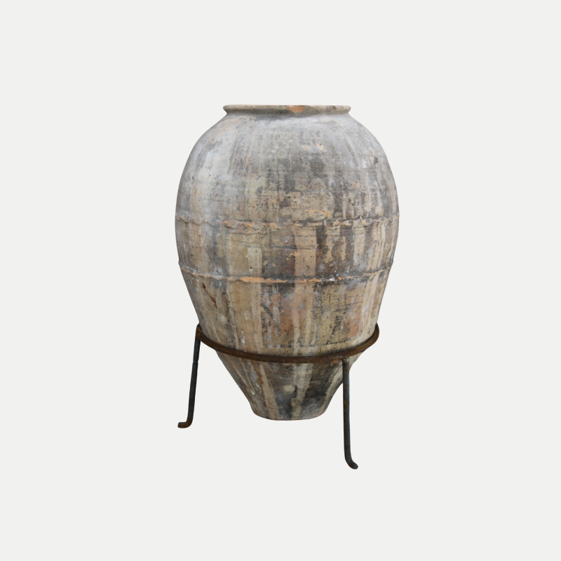Belted Pot 15