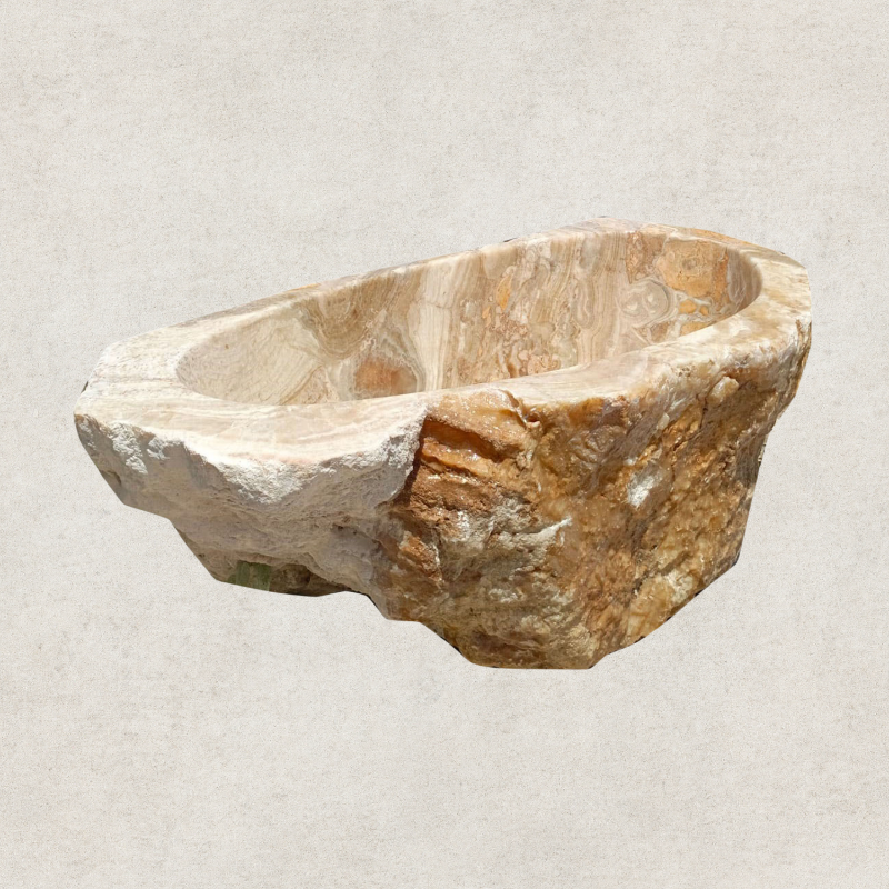 Amber Onyx Bath