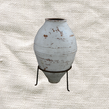 Belted Pot 8