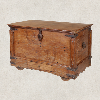 Wooden Trunk 120x70x80cm